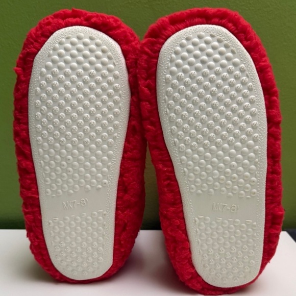 Hello Kitty Sherpa Slipper Boot - Picture 6 of 6